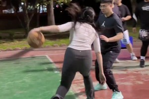 原来，球还能这么打！是我少见多怪了~