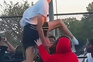 不懂就问 这球算抢断还是盖帽？